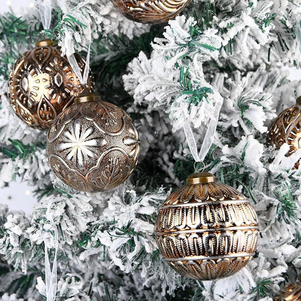 Christmas Ornaments, 12PCS White and Gold Embossed Christmas Balls Hanging Decorations for Tree Garland Wreath Indoor Outdoor Holiday Party Decor